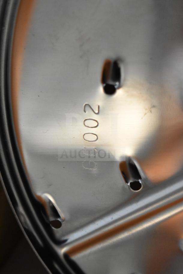 BRAND NEW AvaMix 928MAXCFEED feed attachment, metallic finish, engraved "GC002", includes 4 discs, scratch and dent condition.