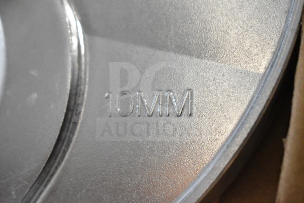 BRAND NEW AvaMix 928MAXCFEED disc. Shows 10mm marking. Part of continuous feed attachment kit for Revolution Max Series.