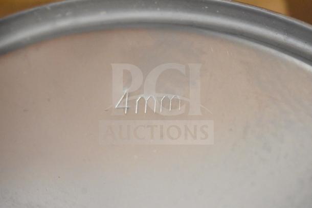 AvaMix 928MAXCFEED attachment disc, 4mm slicing blade, etched in metal. Part of the 4-disc and dicing kit set.