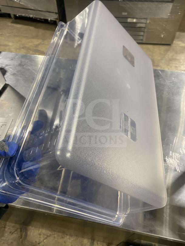 FOH 20.6 Qt Clear Drinkwise Pan, commercial use; excellent condition, transparent design, embossed capacity markings.