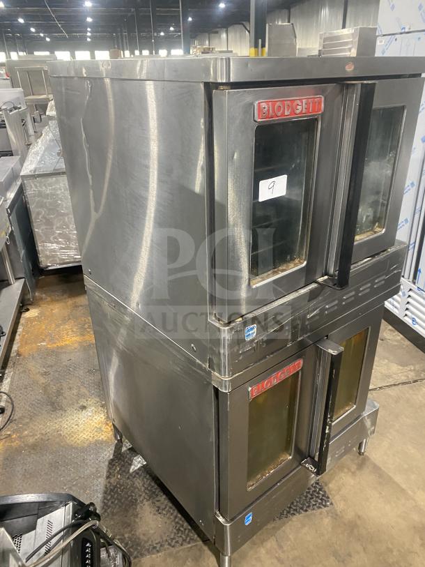 Blodgett commercial stainless steel double stacked convection oven. Gas powered, Energy Star certified, with wired rack.