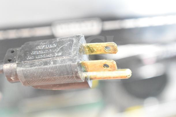 Close-up of plug for 2017 Hobart HTi-7LH26 commercial scale. Shows prongs and condition. Scale tested, working, 120/208-240V.