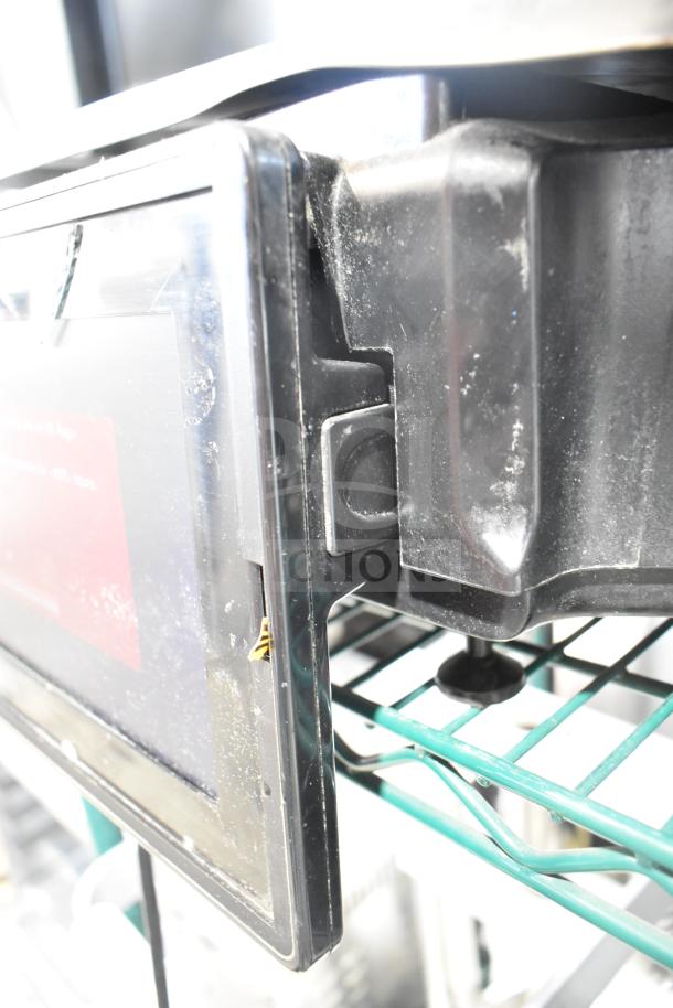 2017 Hobart HTi-7LH26 food portioning scale, tested and working, 120/208-240V, 1 Phase, commercial countertop model.