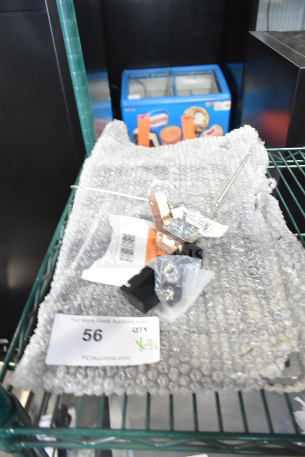 3 brand new scratch and dent items: Vollrath XCBL9003 large waffle grate bottom, 2 Avantco 177DPO1814 thermostats.