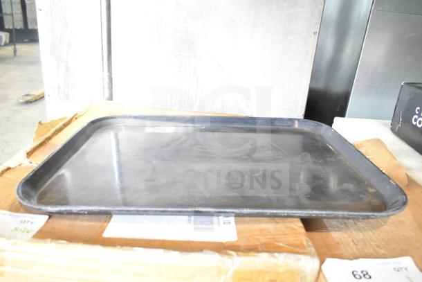 Brand new scratch and dent tray, model 9922817960, with some surface markings, displayed on packaging.