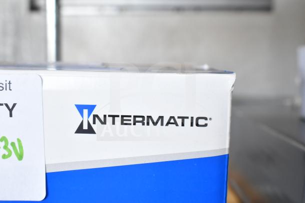 3 brand new scratch and dent items: Southbend 4451-1 Hi Limit Thermostat, Heatcraft DTAV40 Electric Timer, Lancaster Tufted Chair Cushion.