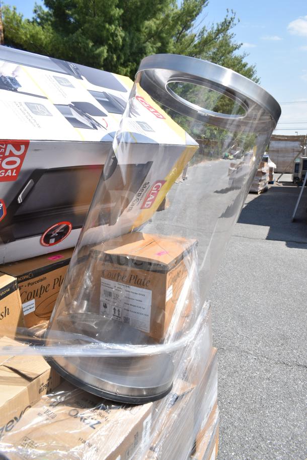 Bundle of 29 new kitchen items, including Glad trash can, Acopa plates, and more. Scratch and dent condition.