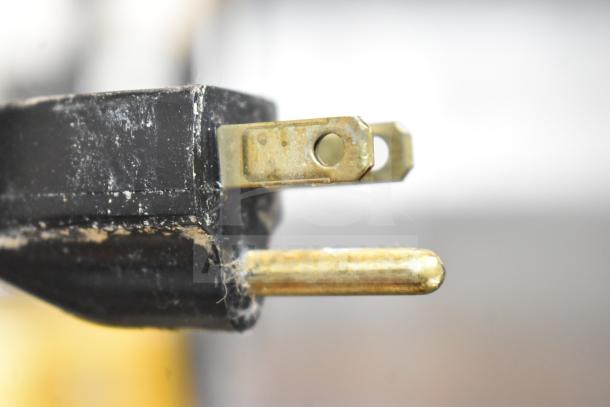 Close-up view of a power plug from the 2017 FWE TS-1633-36P heated holding cabinet. 115 Volts, 1 Phase.