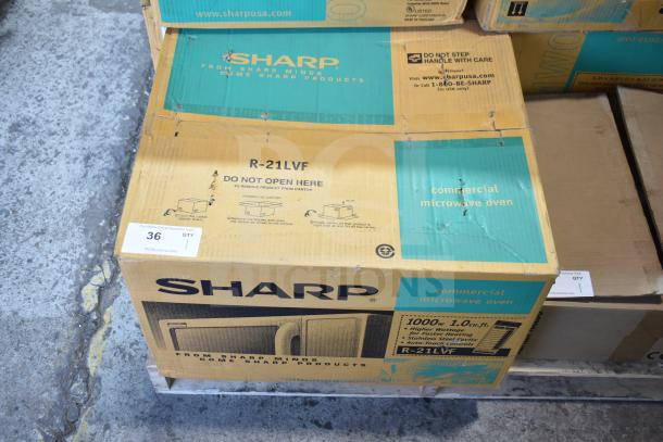 Hamilton Beach MS8436127995-01 Countertop Microwave Oven packaging stamped "SCRATCH AND DENT." Model: MS8436127995-01.