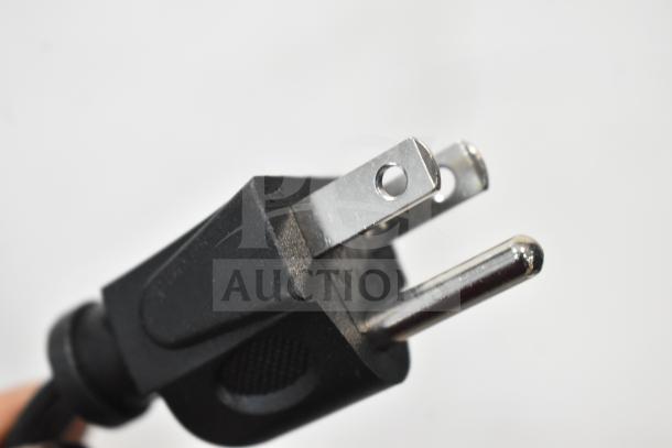 Power cord plug for 2025 Hamilton Beach MS8436127995-01 Countertop Microwave Oven, 120V, 1 Phase. Scratch and dent condition.