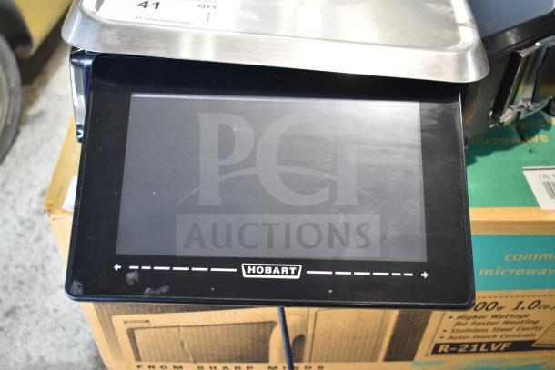 2016 Hobart HTi-7LH commercial food portioning scale, touchscreen, stainless steel, tested and working, 120/208-240V, 1 phase.
