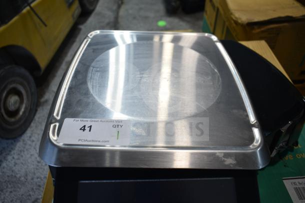 2016 Hobart HTi-7LH commercial food portioning scale, stainless steel, tested and working condition, 120/208-240V, 1 phase.