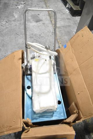 BRAND NEW SCRATCH AND DENT Frymaster PF50 Portable Fryer Oil Filter, 110-120V, 1 Phase, in open box.