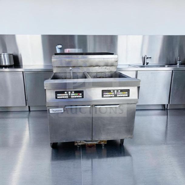 Frymaster SCFHD260G gas fryer, dual 80 lb vats, 250,000 BTU, natural gas, excellent condition, tested operational, USA.
