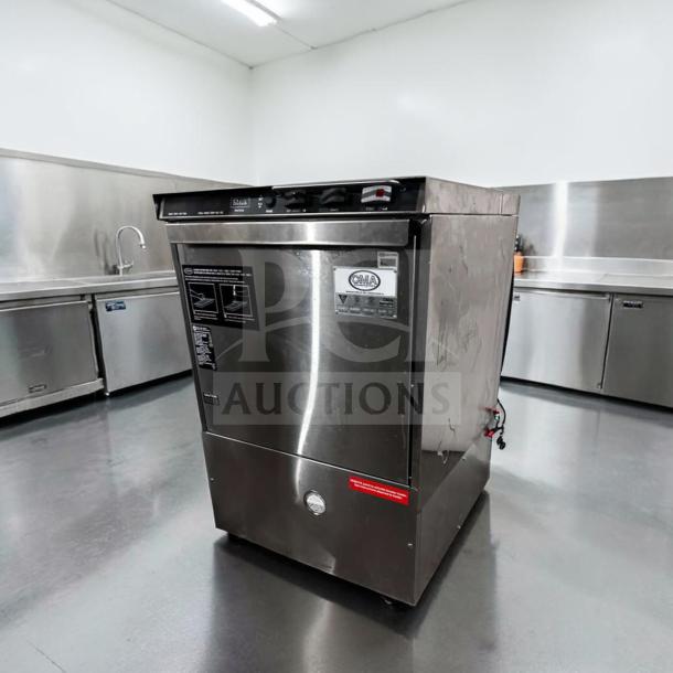 Flawless Perlick PKHT24 glasswasher, high-temp door type, 24" wide, commercial use, 30 racks/hour, fully operational, USA.