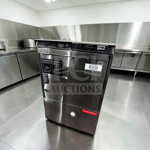 Flawless Perlick PKHT24 glasswasher in stainless steel, high-temp door type, 24" wide, 30 racks/hour, tested, operational.