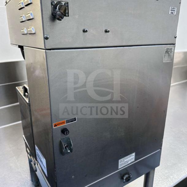 Wilbur Curtis GEMTS10A1000 G3 Gemini Twin Satellite Coffee Brewer, 1.5 gal, stainless steel, 220V, excellent condition, labels visible.