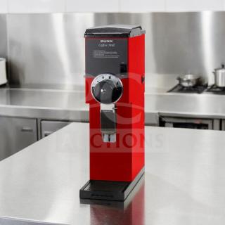 Red Bunn G3 HD 22100.0001 coffee grinder, commercial grade, elite condition, fully tested, 3 lb. capacity.