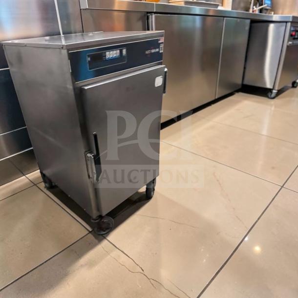 Alto-Shaam 1000-TH/II Halo Heat® Cook & Hold Oven, half size, stainless steel, on wheels, fully tested, excellent condition.
