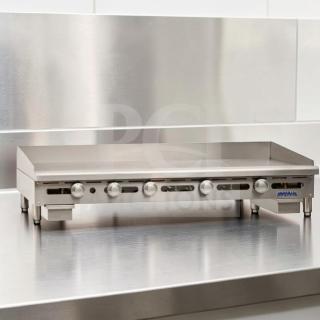 Imperial ITG-60 60" gas griddle with 1" steel plate, thermostatic controls, natural gas, superior condition, fully tested.