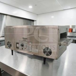Star Holman QT14 commercial conveyor sandwich toaster oven, excellent condition, 208/240V, fully tested, heavy duty.