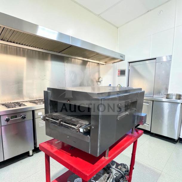 Star Holman QT14 conveyor sandwich toaster oven in excellent condition, heavy-duty 208/240V, fully tested and operational.