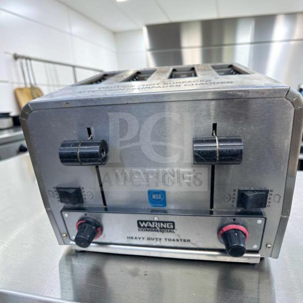 Waring WCT850 4-slice commercial toaster, dual control for bread & bagels, stainless steel, fully tested, 208V, excellent condition.