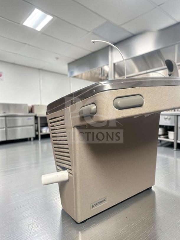 Sunroc ADA8ACB refrigerated drinking fountain, top-tier condition, ADA compliant, 8 GPH, fully tested, operational.