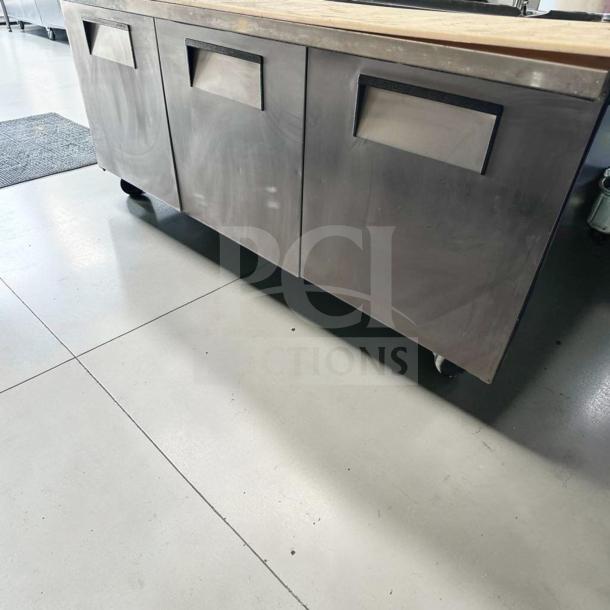 True TSSU-72-30M-B-ST-HC 72" Mega Top Sandwich/Salad Prep Table, refrigerated base, stainless steel, excellent condition.