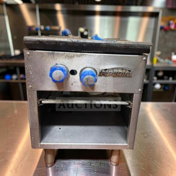 Imperial ISPA-18 single burner stock pot range, stainless steel, two blue knobs, excellent condition, commercial use.