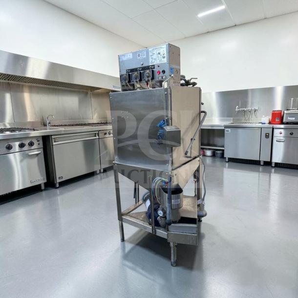 Pristine ADS AF-ES Energy Star pass-thru dishwasher, two-door, single rack, low temp, fully tested, operational.