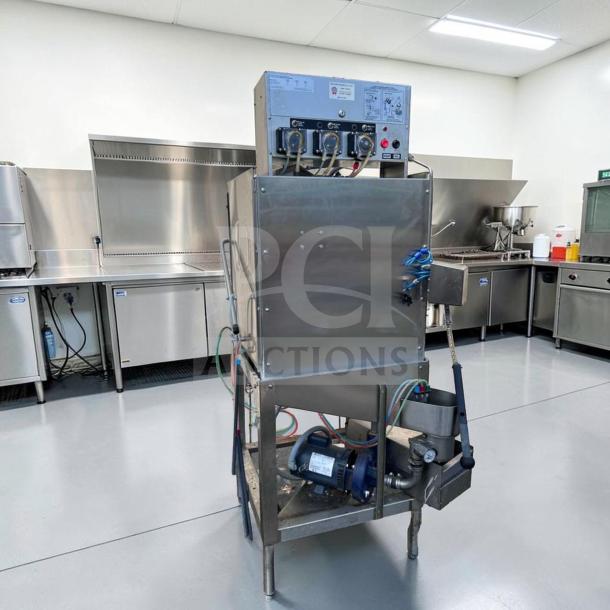 Pristine ADS AF-ES Energy Star commercial pass-thru dishwasher, 2-door single rack, low temp upright, fully tested.