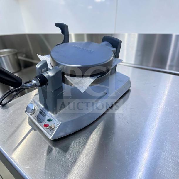 Waring WW180X Commercial Belgian Waffle Maker, single grid, heavy-duty, 120V, prime condition, fully operational.