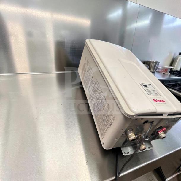 Rinnai V75iN tankless water heater, top-tier condition, 7.5 GPM, 180,000 BTU, natural gas, indoor use, fully tested.