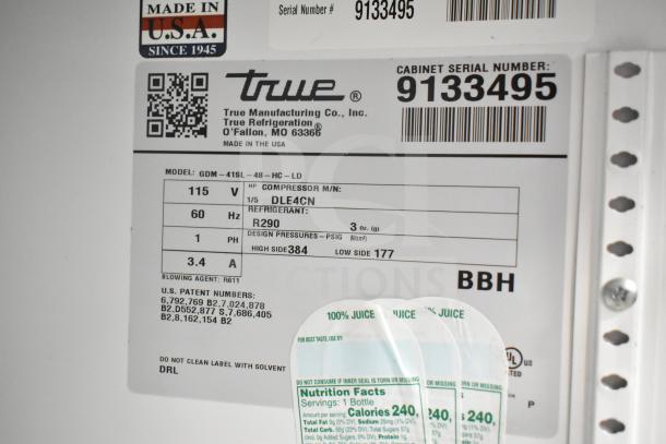 2017 True GDM-41SL-48-HC-LD commercial 2-door reach-in cooler, 115V, 1 phase, serial 9133495, made in USA.