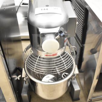New Avantco 177MX10H 10 Quart Dough Mixer showing bowl, guard, paddle, and whisk. Includes scratch and dent label.