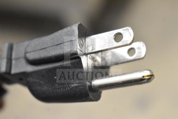 Close-up of the plug for a Crathco SR-35-16-290 refrigerated beverage machine. Brand new, 120 volts, 1 phase.