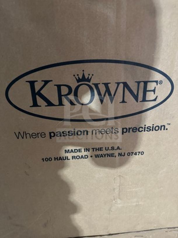 Krowne Royal KR19-M36L brand new stainless steel insulated ice bin box, features cold plate and bottle holder.