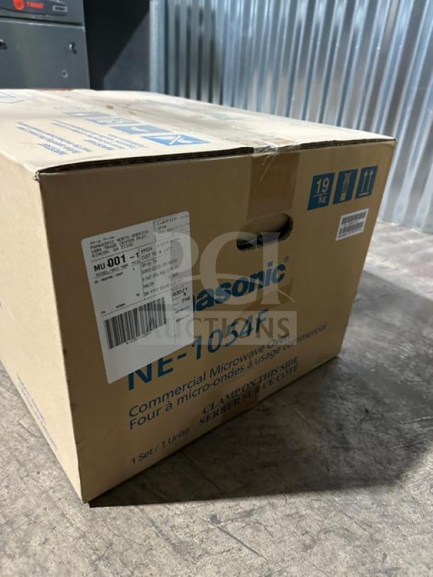 Brand new Panasonic NE-1054F commercial microwave oven in box. Features touch pad, 115V 1 Phase, Model NE-1054F.