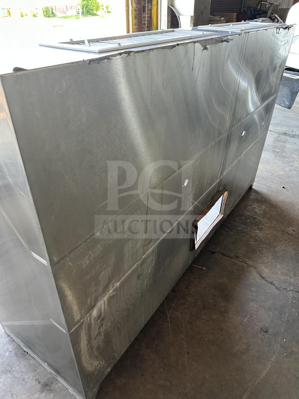 Captive Air 72" stainless steel exhaust hood; new condition, durable construction, ideal for professional kitchens.