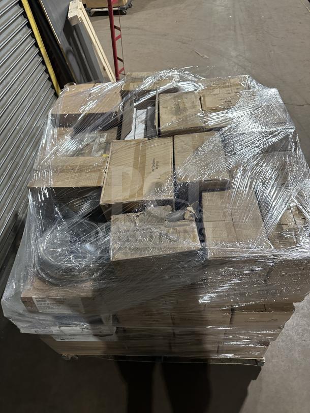 Mixed pallet with 41 boxes Santol Miror dessert spoons, 10 boxes Londrink glasses, 9.5 bamboo chopsticks, table knives, and more, wrapped and ready for auction.