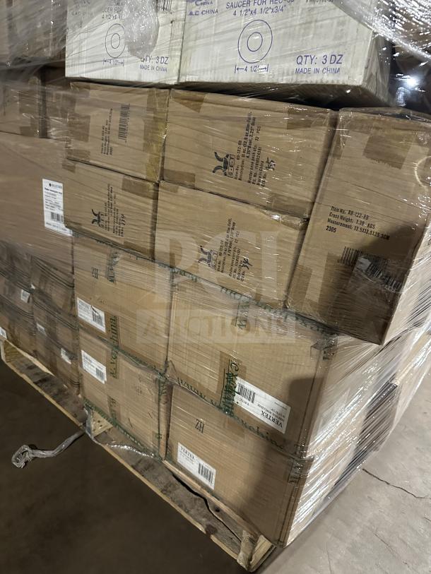 Brand new mixed pallet with 27 creamer boxes, 11 whisky tumblers, 2 platters, dinner knives, and more. Wrapped for shipping.