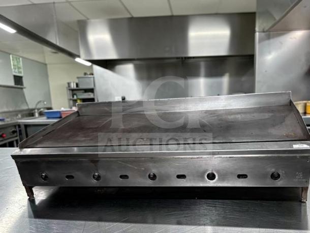 Jade Range 60" thermostatic gas griddle, heavy-duty commercial flat top, natural gas, exceptional condition, fully tested.