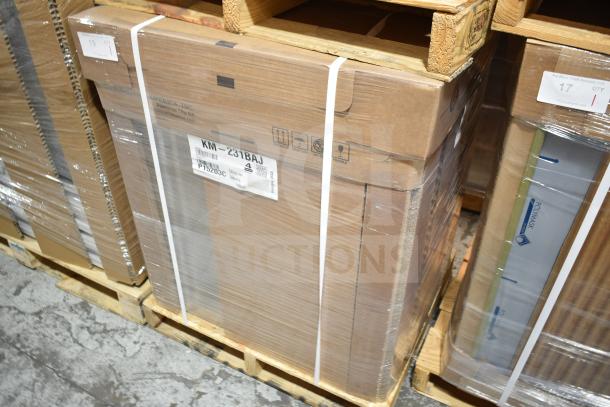 2024 Hoshizaki KM-231BAJ ice machine in original packaging on pallet, 213 lb capacity, slight cosmetic scratches, 115V, 1 phase.
