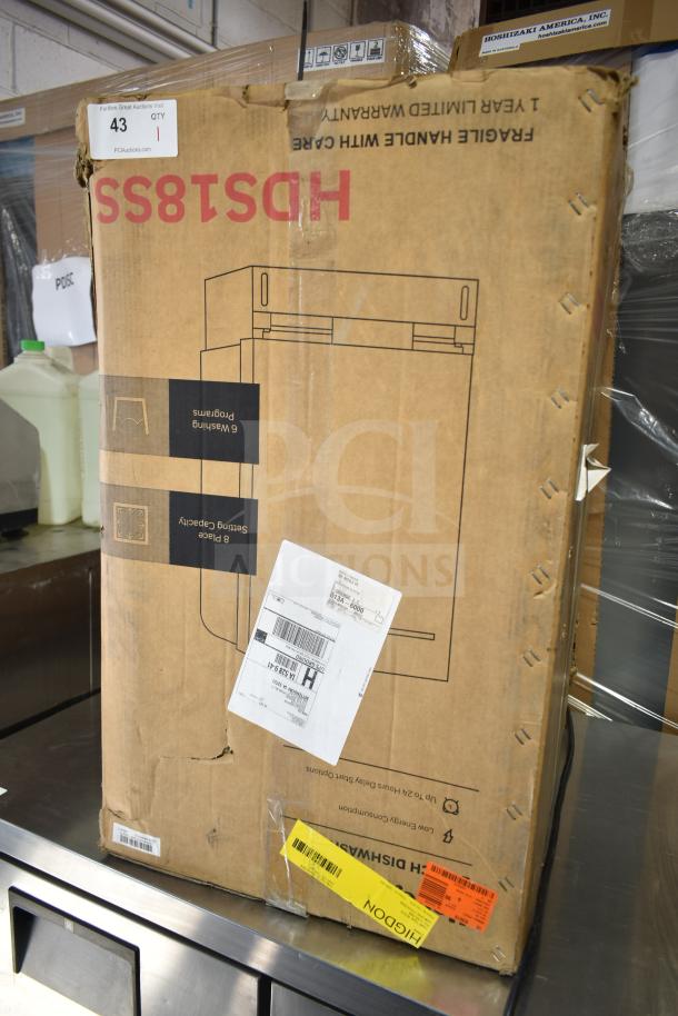 New Honeywell HDS18SS stainless steel 18" slimline dishwasher in box, slight exterior box damage, 115V, 1 phase, 6 wash programs.