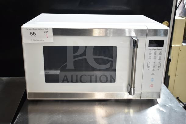 Hamilton Beach HB8436193153-02 countertop microwave oven, white, stainless steel accents, missing plate, 120 volts.