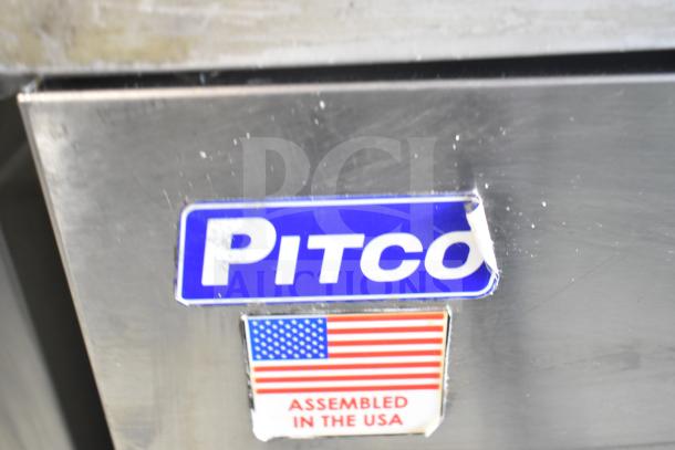 Pitco Frialator 35C natural gas deep fryer. Features include a 90,000 BTU capacity, "Assembled in the USA" label.