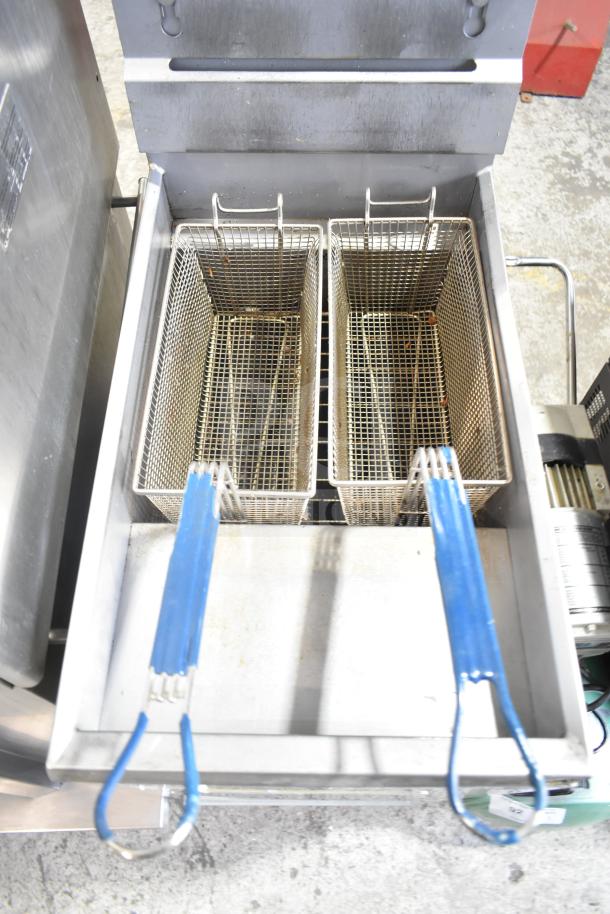 Pitco Frialator 35C commercial deep fat fryer, natural gas, 90,000 BTU, dual baskets, floor style.