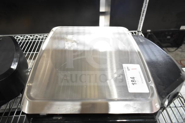 2017 Hobart HTi-7LH26 scale, stainless steel, some screen damage, no power cord. Tested, working condition. Model label visible.