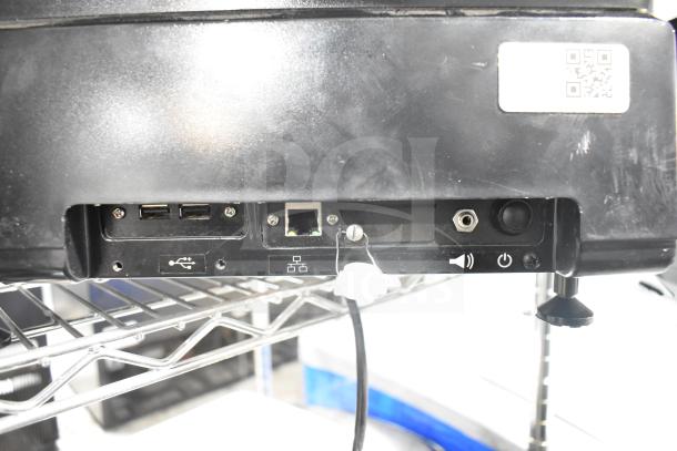2017 Hobart HTi-7LH26 commercial scale, countertop model, missing power cord, screen damage visible, tested working.